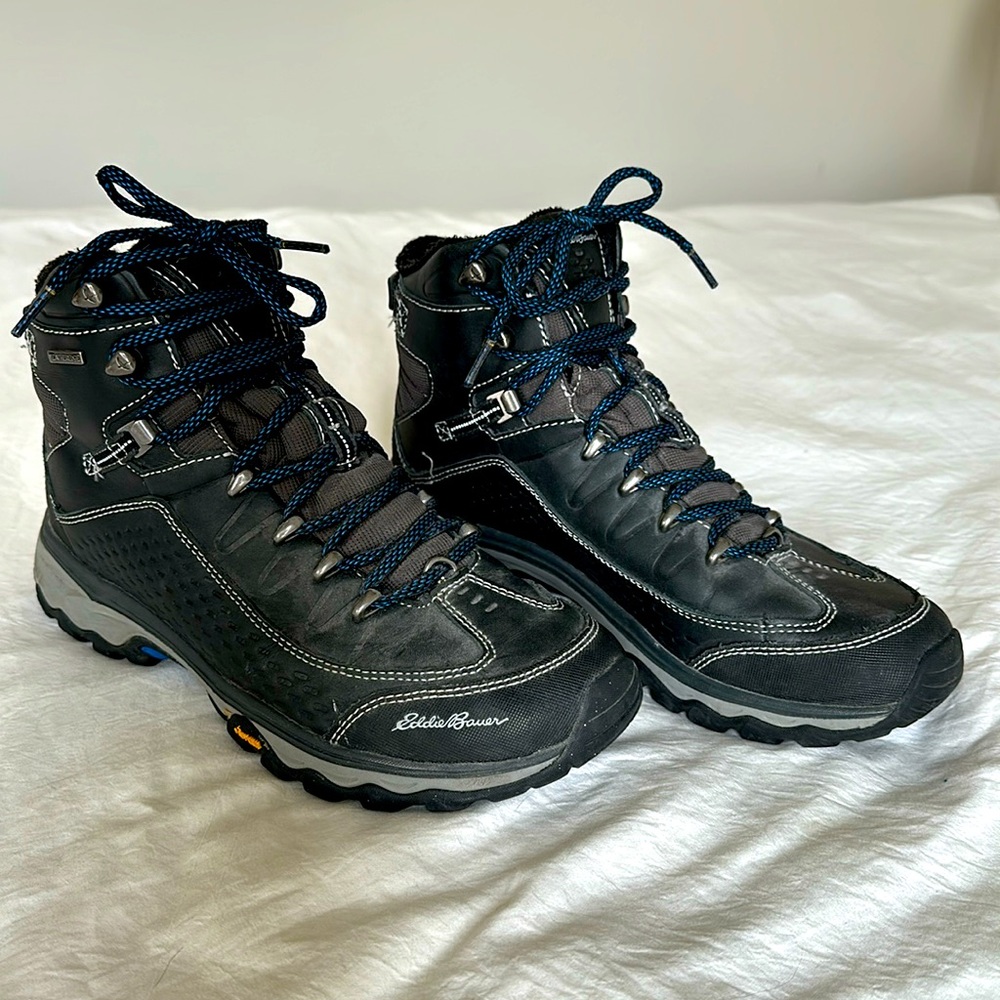 Men’s Eddie Bauer Mountain Ops Hiking Boot Size 8 Gem
